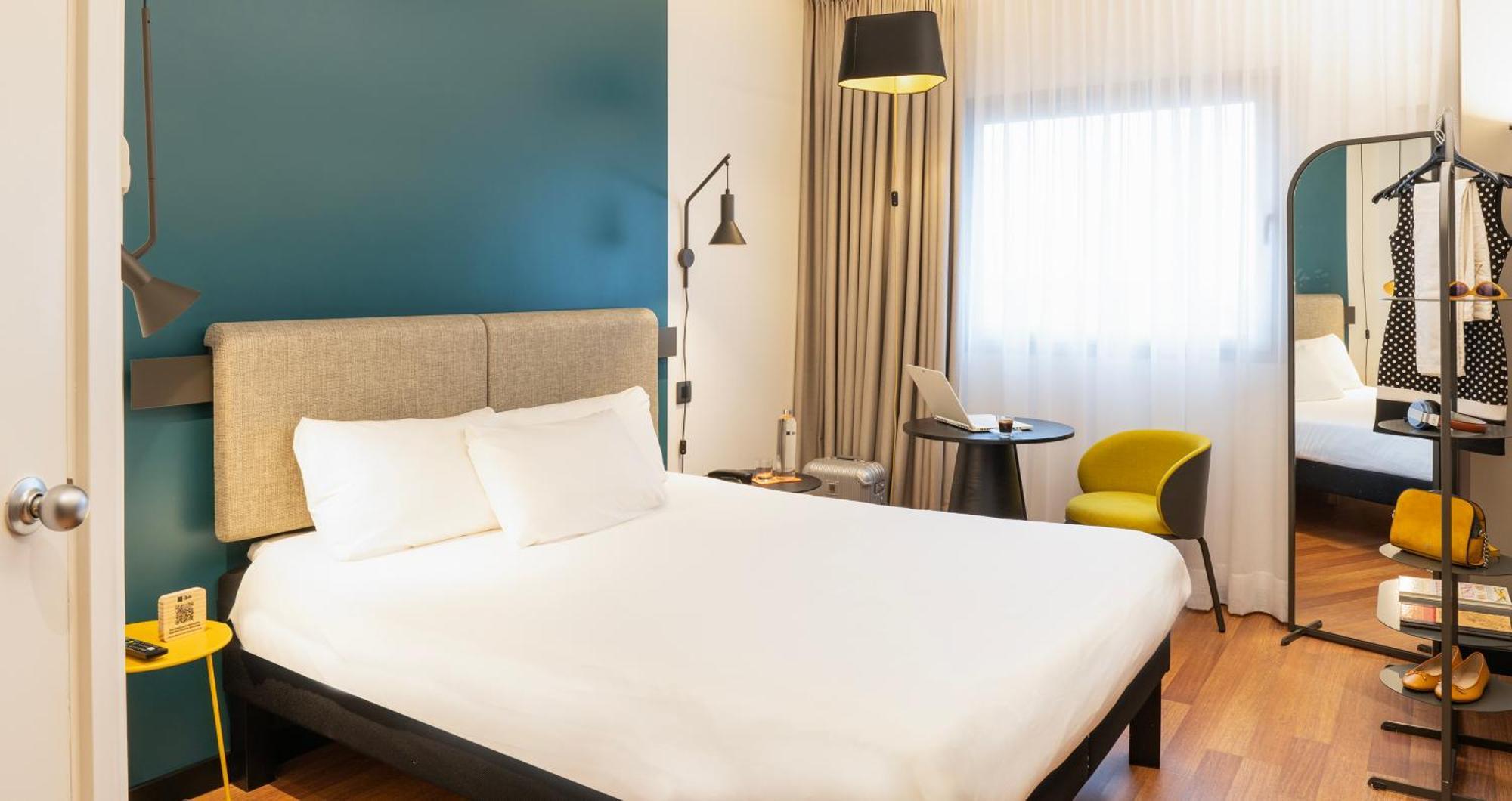 Hotel Ibis Madrid Aeropuerto Barajas Esterno foto