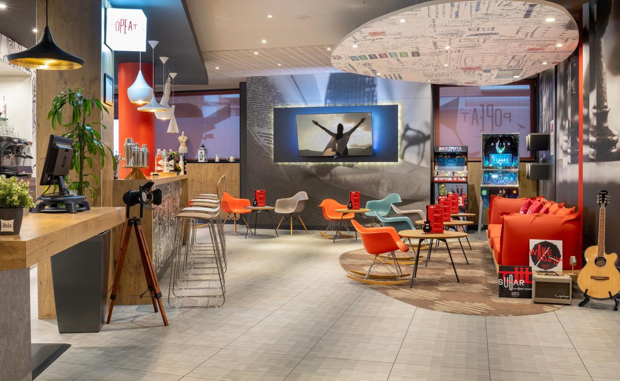Hotel Ibis Madrid Aeropuerto Barajas Esterno foto